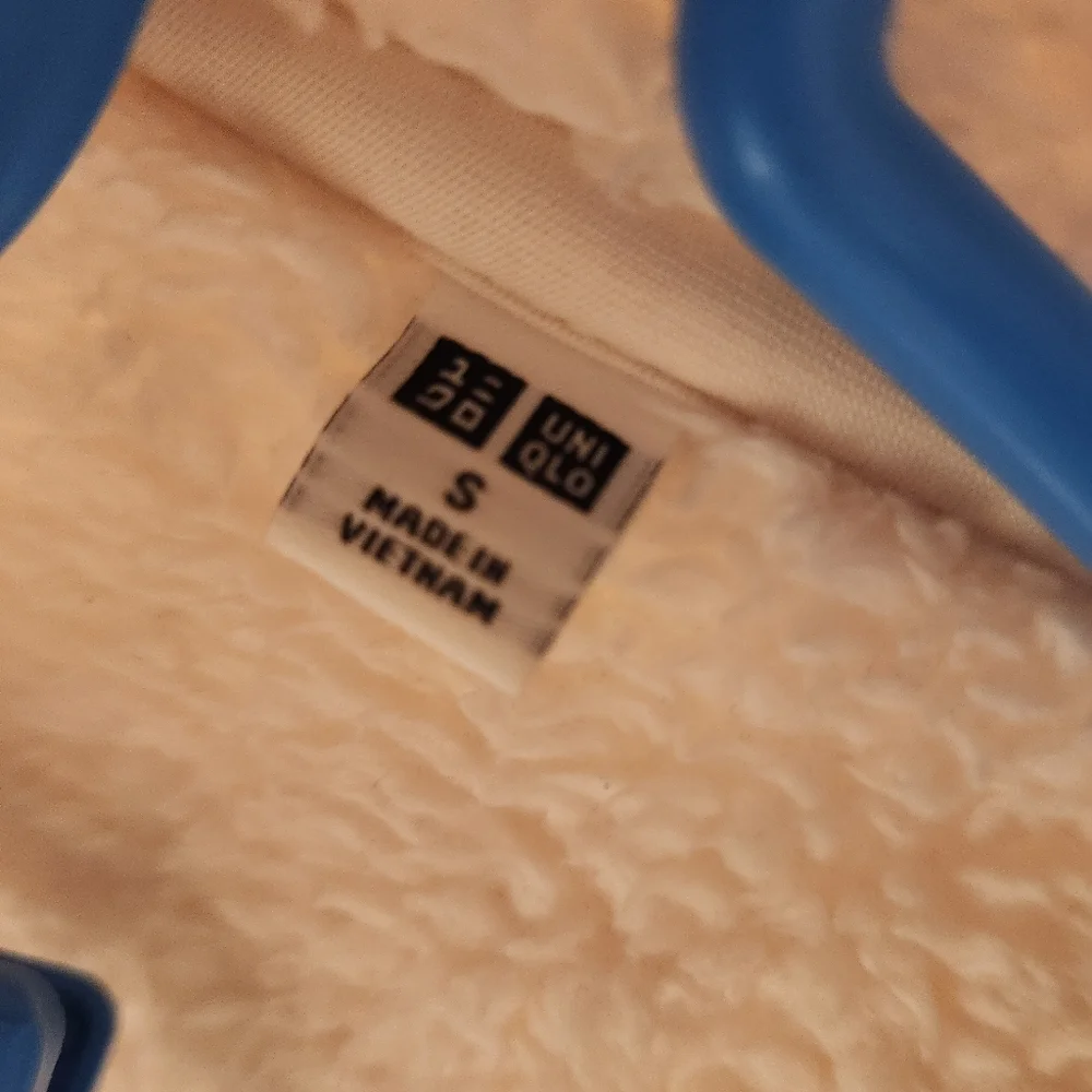Uniqlo sherpa jacket size s